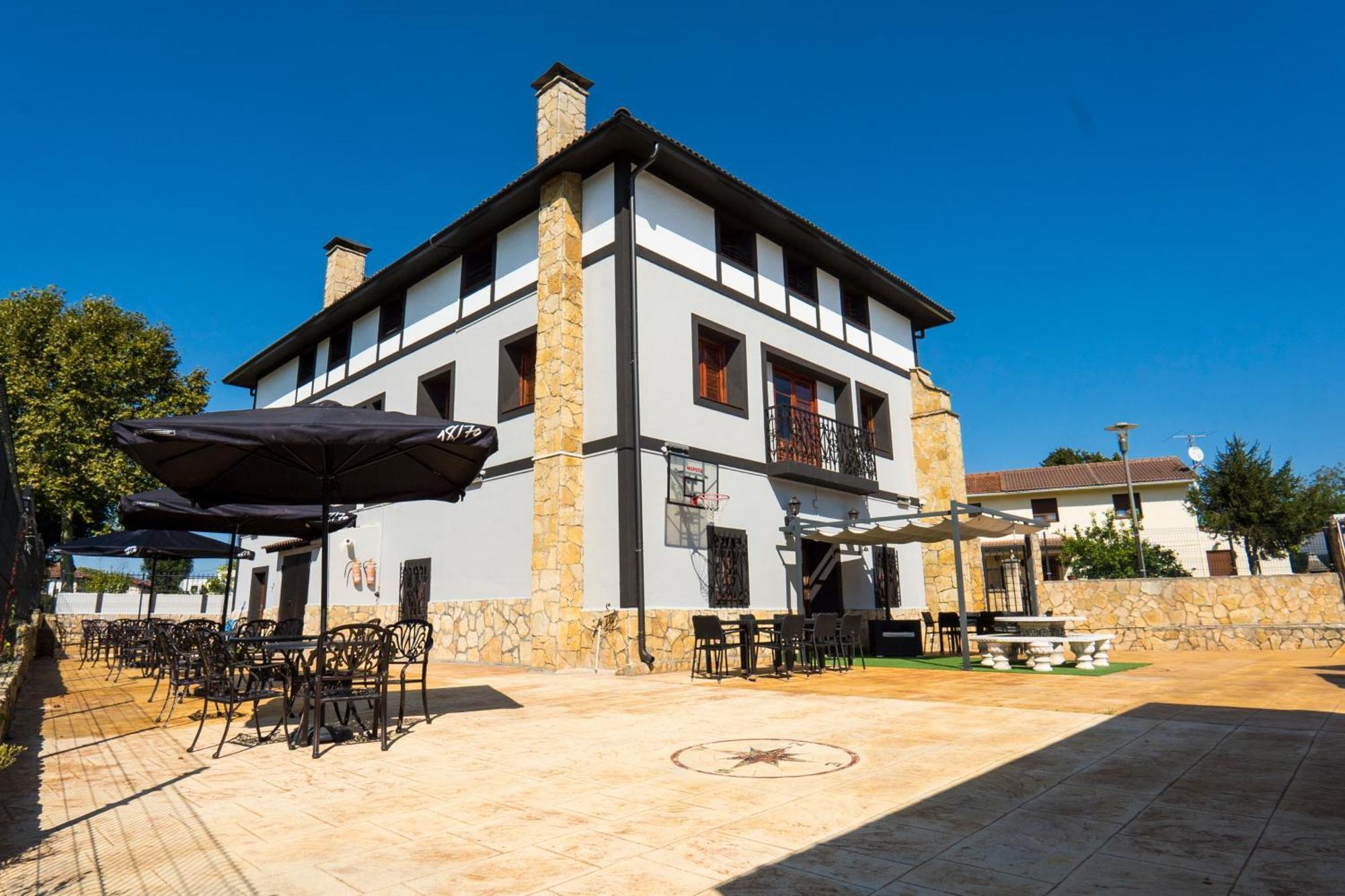 Paratene Ostatu Habitaciones Erandio Exterior photo